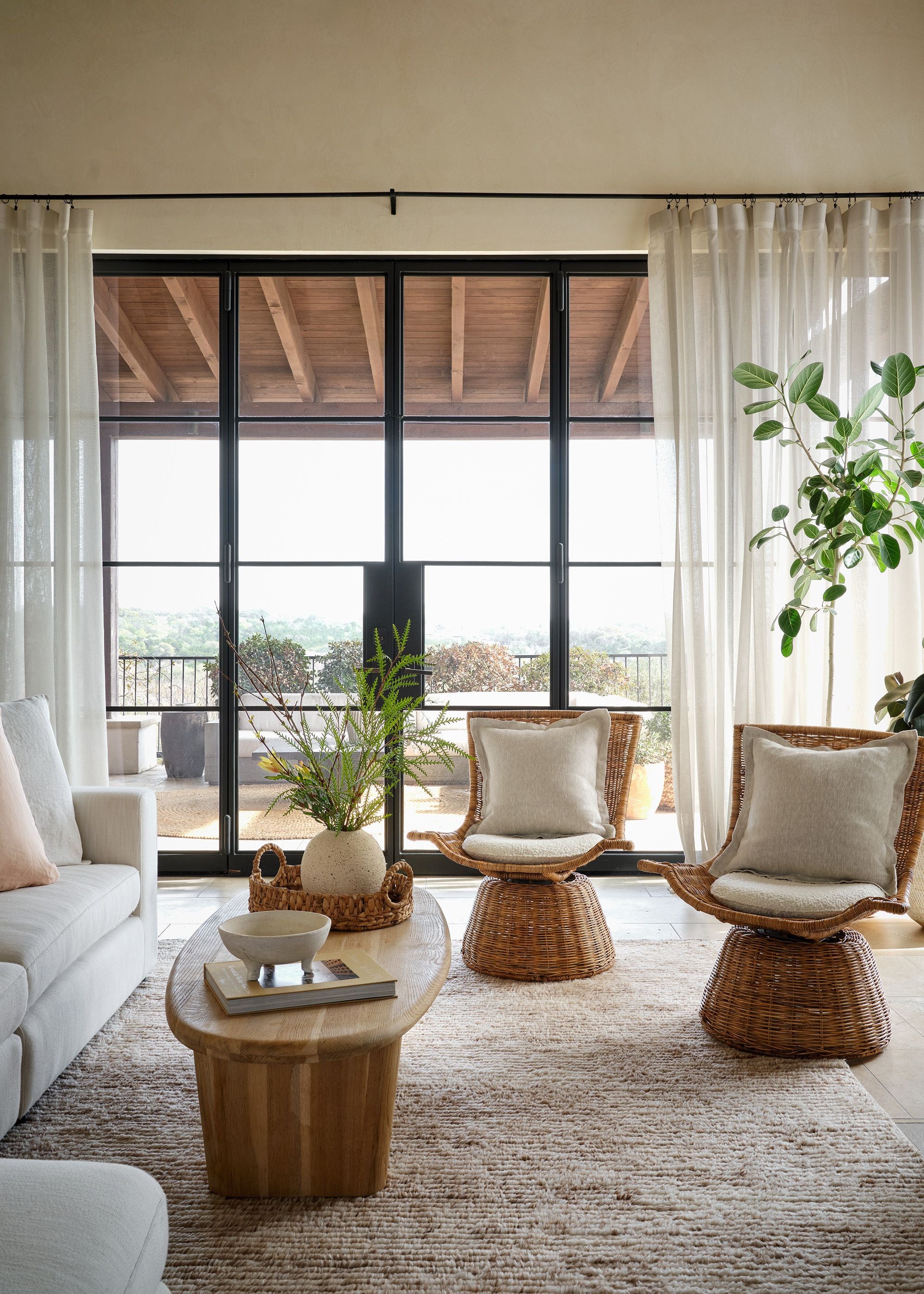 7 Imaginative Austin Homes We Found On Instagram – Bed Threads