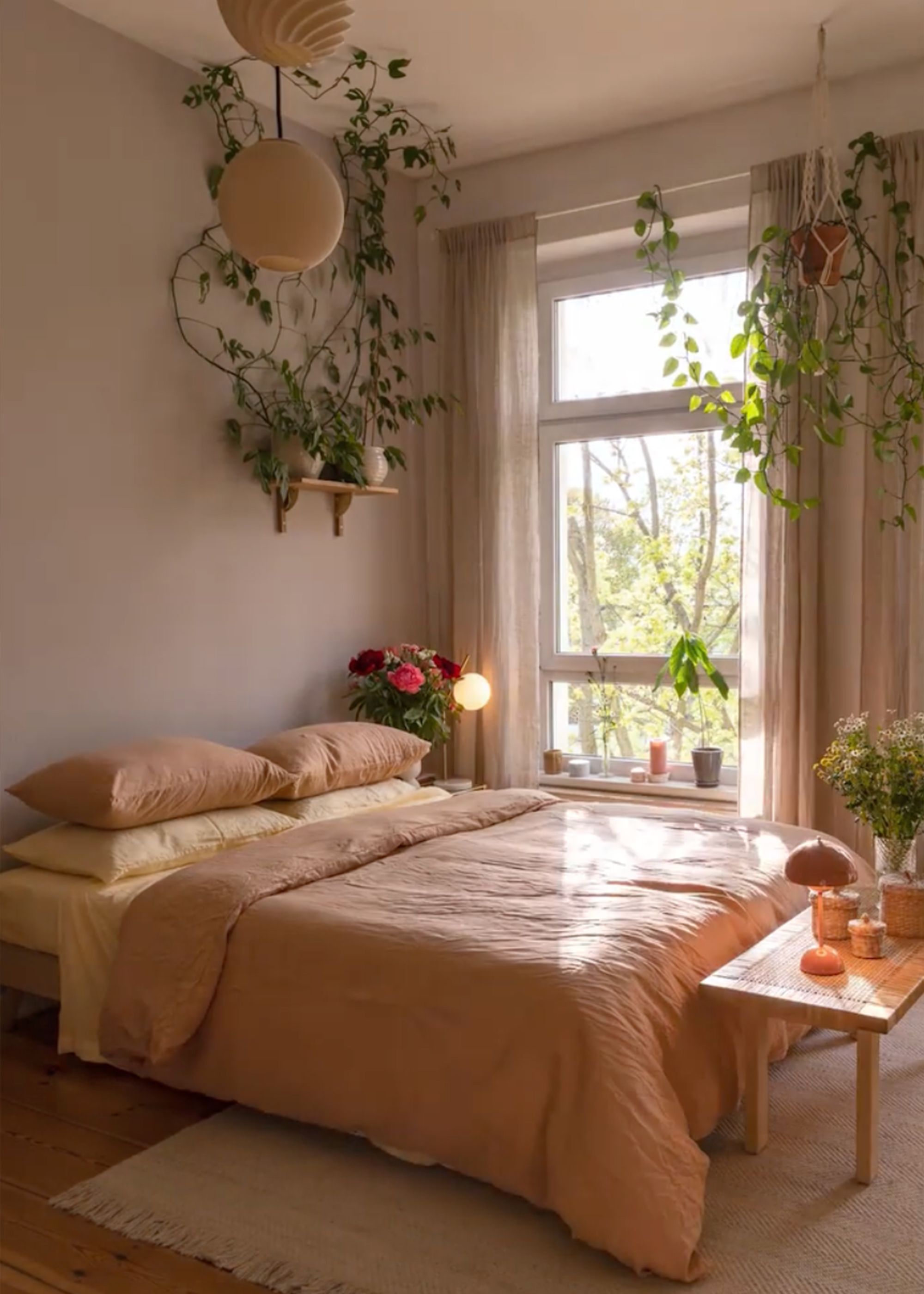 Transforming Your Bedroom Into a Dreamy Sanctuary