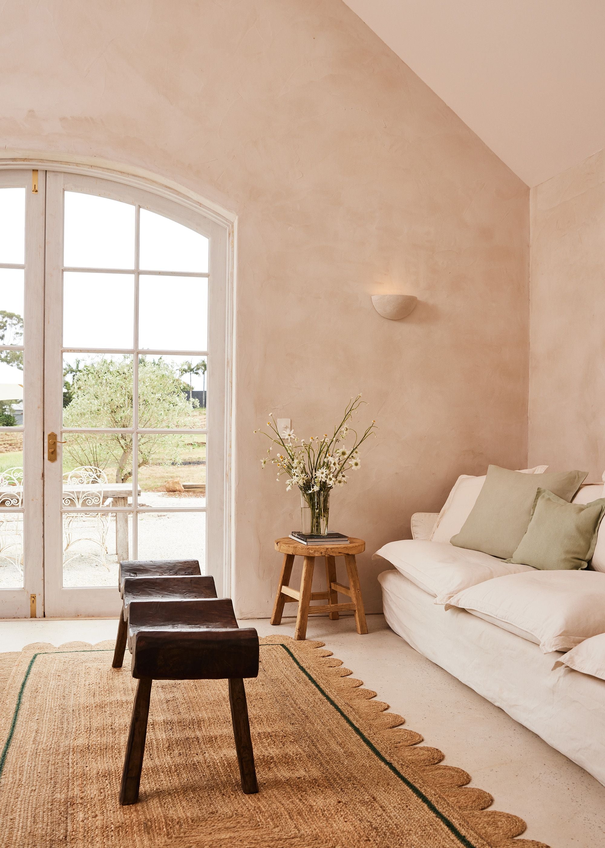 Picture of A Minimalist’s Guide to Holiday Home Decor – Bed Threads