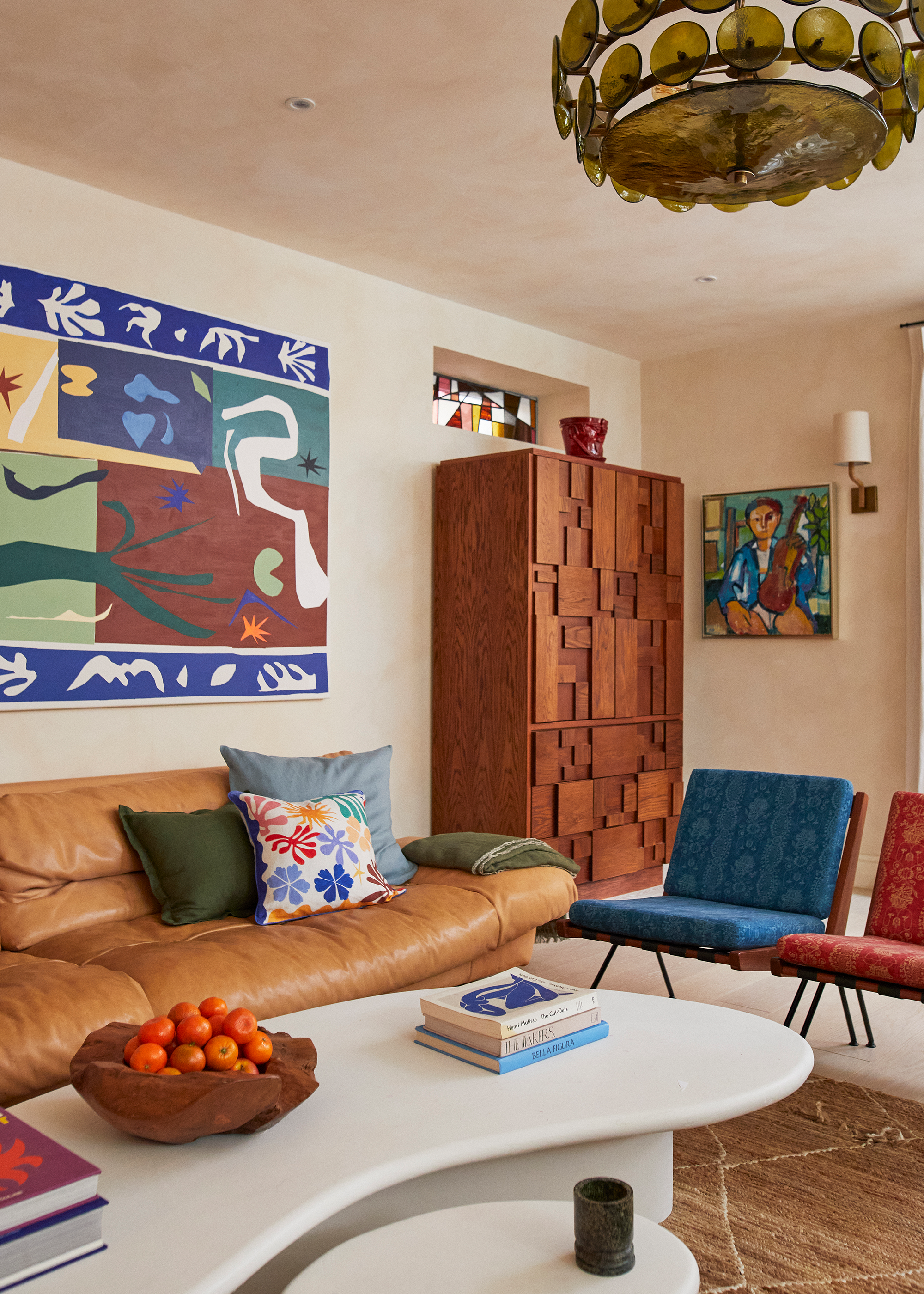 Eclectic Interior Design Tips to Nail Maximalist Cool Minus the Clutte ...