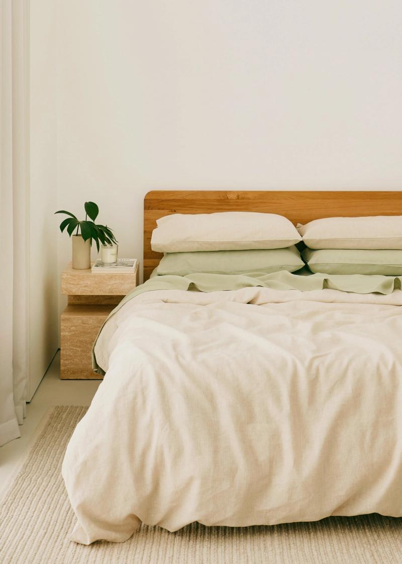 What is a Pillow Sham? The Ultimate Guide - Olive and Crate
