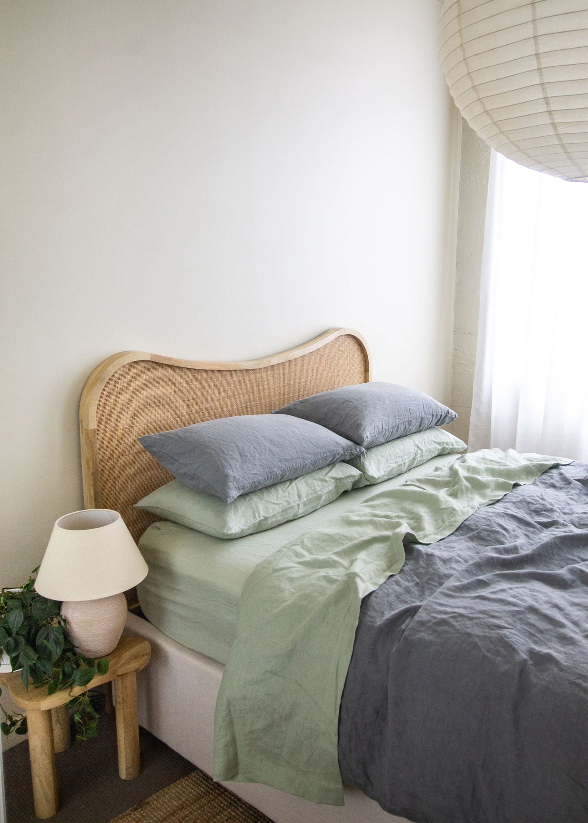 How to Find Furniture You Can Carry From Rental to Rental Bed Threads