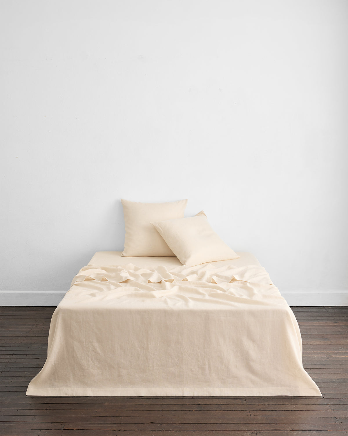 Flanged Linen Pillowcases (set of 2) Nude main image 0