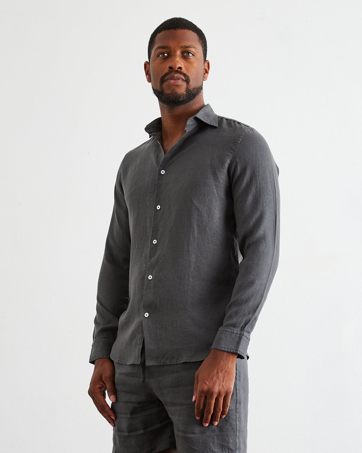 Charcoal 100% French Flax Linen Men's Long Sleeve Shirt – Bed Threads