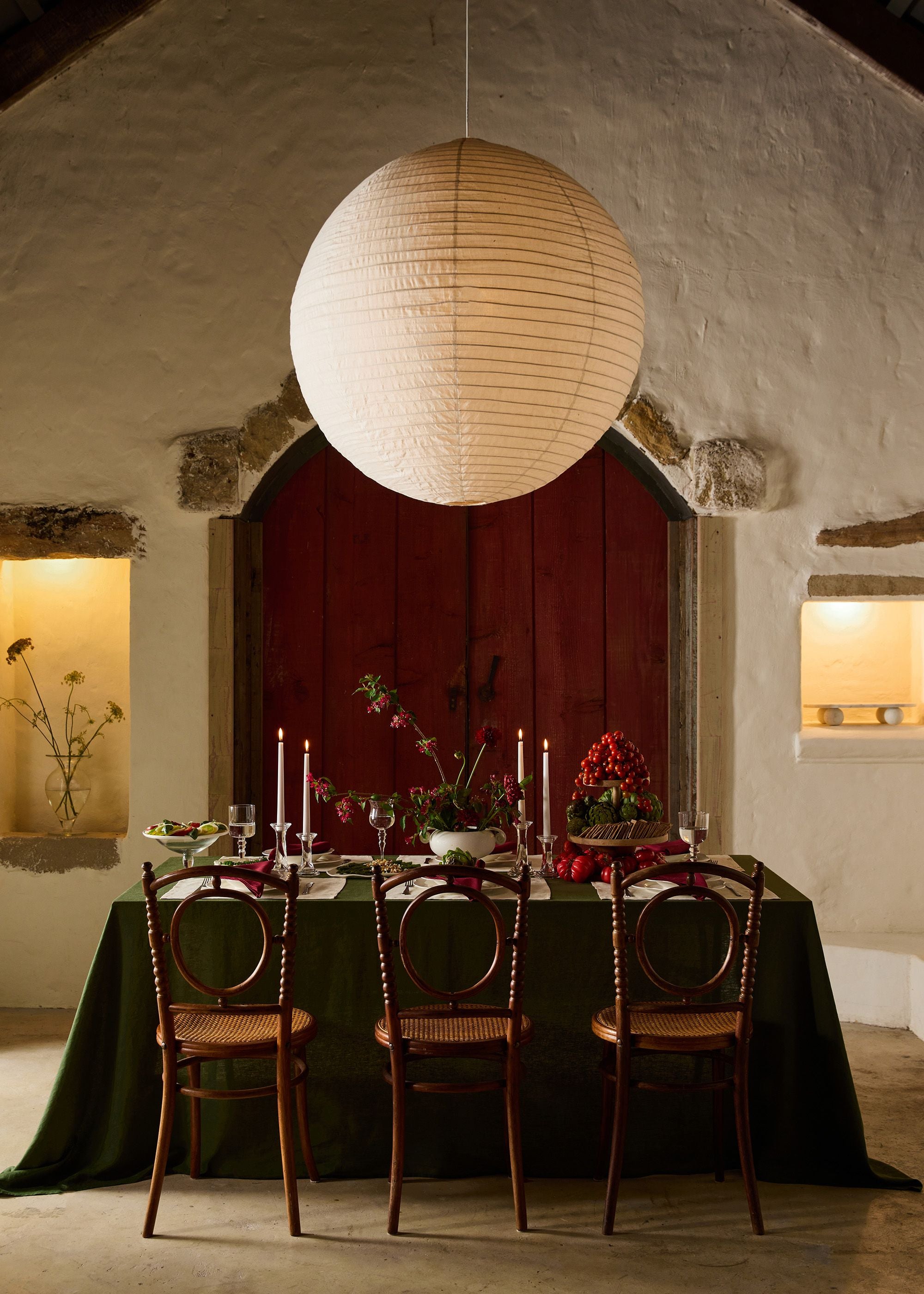 How to Host an Unforgettable Dinner Party on a Budget – Bed Threads