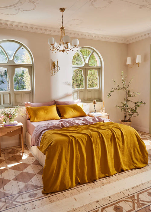 10 Summer Linen Color Combinations to Give Your Bedroom a Sunny Outlook