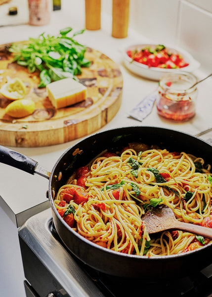 Want Dinner In 30 Minutes? Try Jessica Nguyen's Tomato and Garlic Linguine