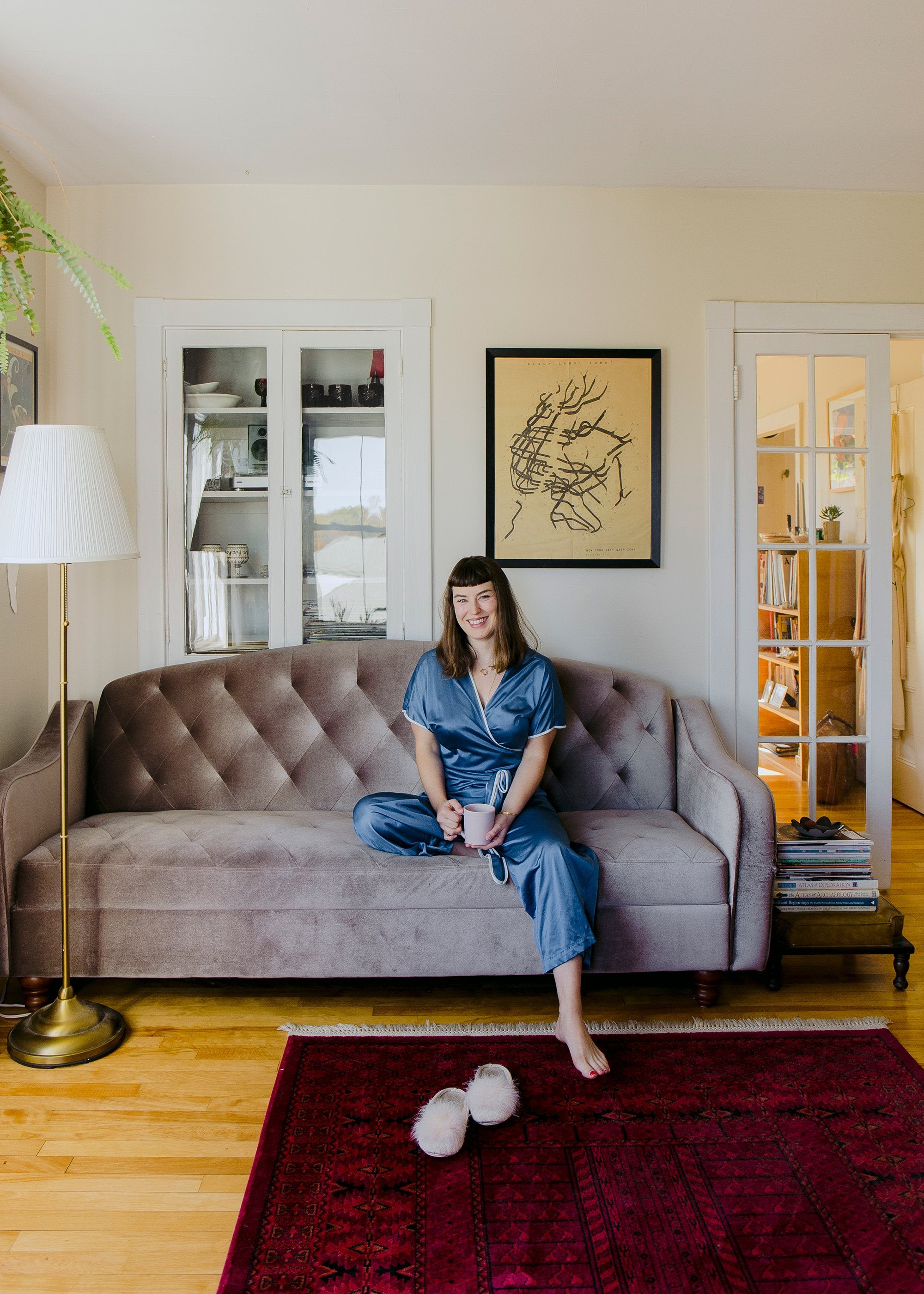 Tour Ceramicist Aimee McLaughlin's Retro-Styled Portland Apartment ...