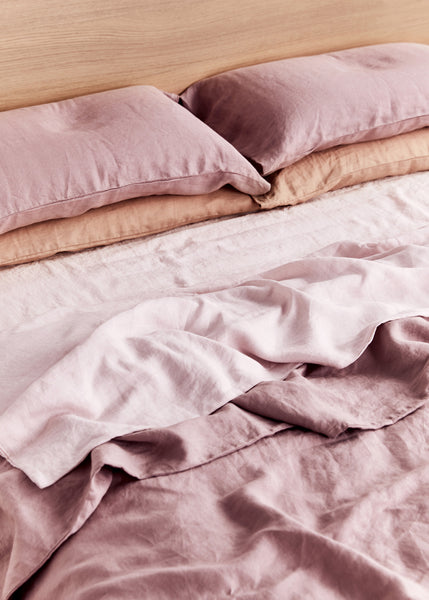 We Asked 5 People What Sleeping on Linen Sheets Feels Like—Here's What They Said
