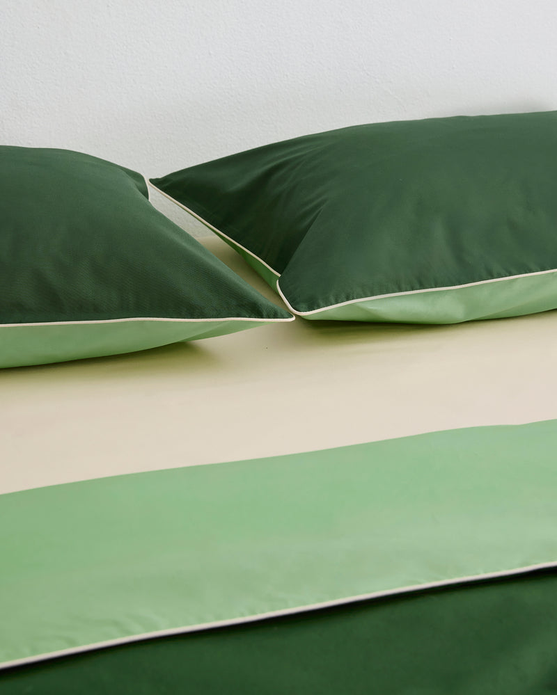 Moss, Apple & Vanilla Piped 100% Organic Cotton Percale Pillowcases (Set of Two)