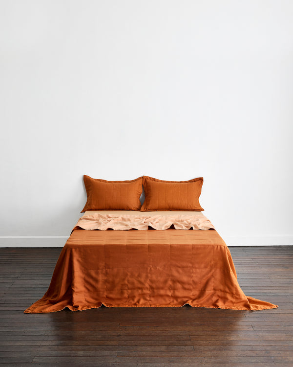 Rust Quilts Not Your Grandma’s Quilt – Why This Heritage Style Is Having a Major M ...