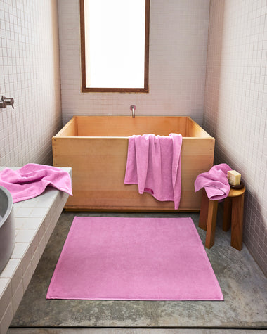 Bubblegum 100% Cotton Terry Bath Mat