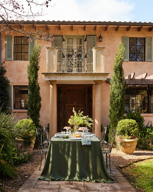 Inside Photographer Sam Riles’ Chic Beachside Apartment – Bed Threads