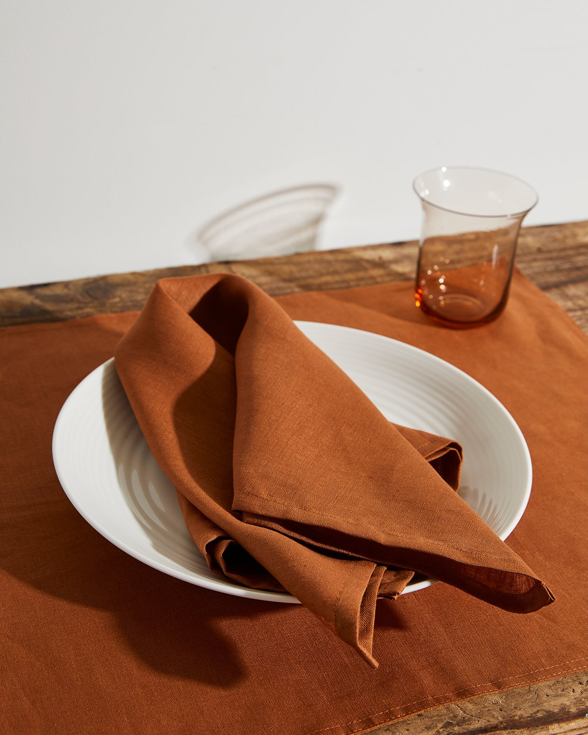 Nappe En Lin 100% Tessitura Pardi 'Ramages' 67x110 Pouces + 8 Serviettes - Marron, Neuve Sans étiquette